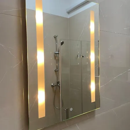 شقة Loft Riva Ii - Terrasse, Smart Tv, Klimaanlage, Parkplatz Frei, Minibar